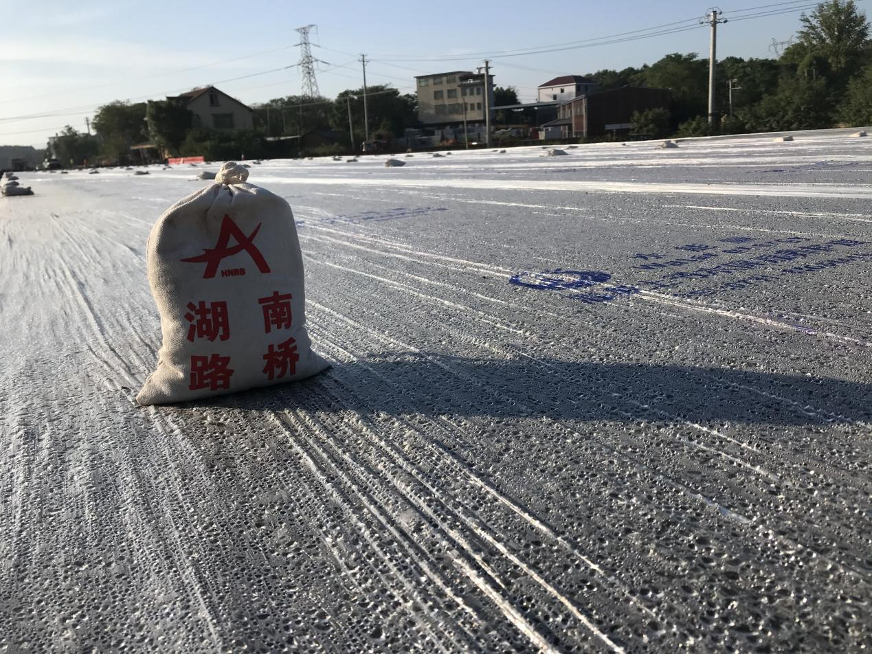 圖片2上大公路底基層順利開工.png